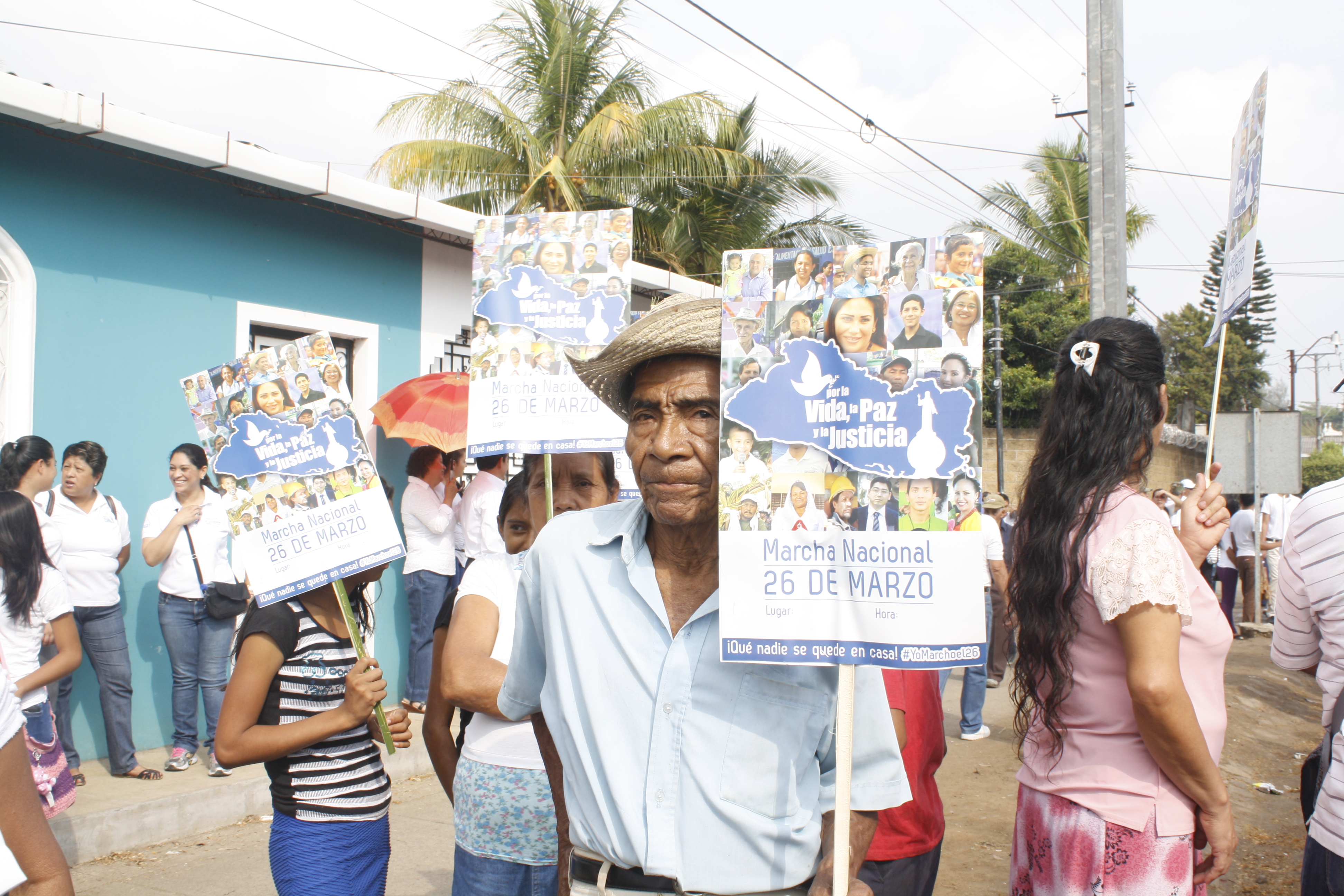 El Salvador se viste de blanco y marcha por la Vida, la Paz y la Justicia