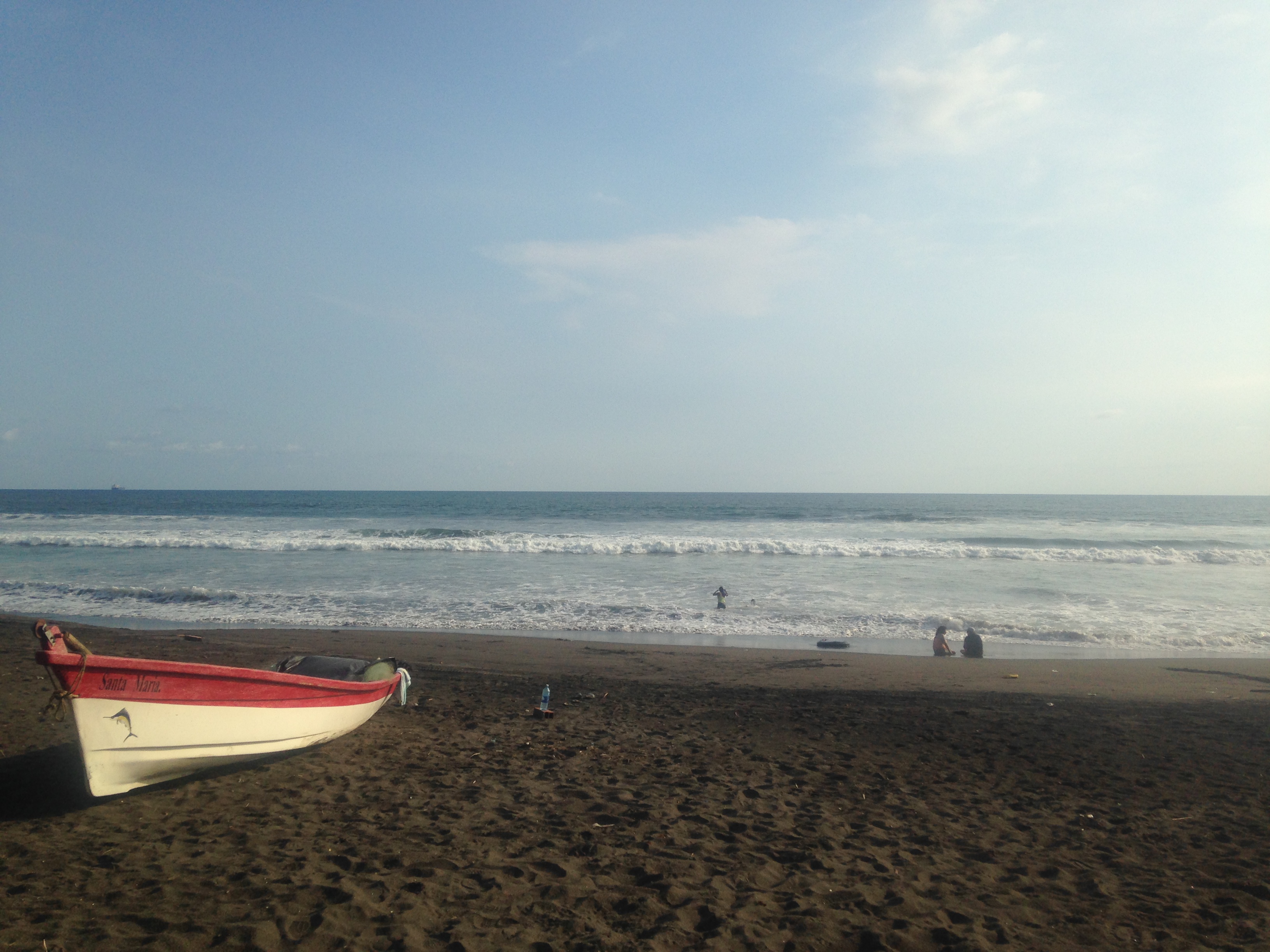 Ocupación hotelera en playas salvadoreñas supera el 86% en Semana Santa