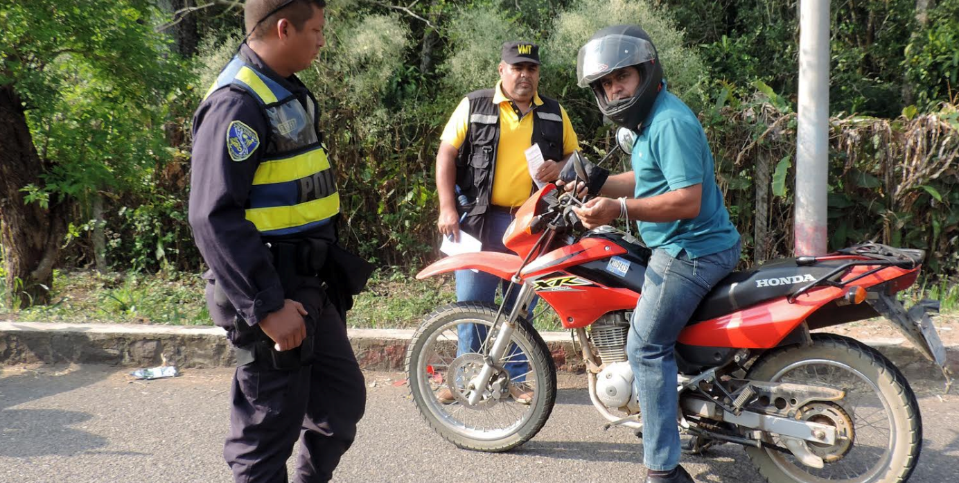 Motociclistas nuevamente son sorprendidos por control del VMT y Policía de Tránsito