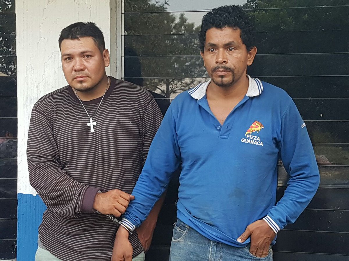Arrestan a repartidores de pizza que trasladaban droga