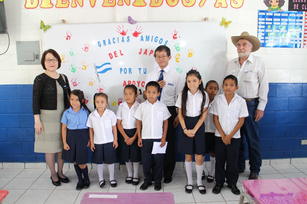 Mejor Infraestructura para los alumnos del  Centro Escolar Cantón La Paz