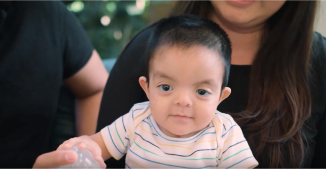 Bebé guatemalteco recibe una nueva oportunidad de vida como regalo de navidad