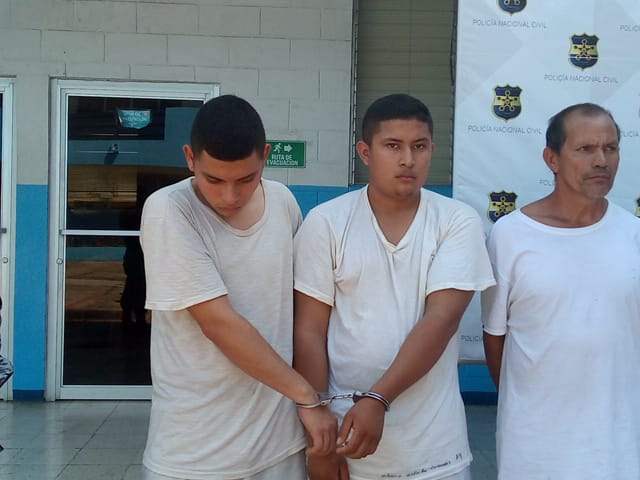 Capturan sujetos acusados de homicidio agravado- Santa Ana