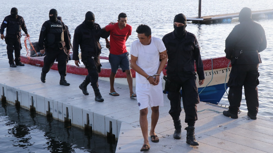 Operación conjunta PNC-FA obliga a narcotráfico a buscar rutas alejadas de costa salvadoreña