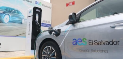 AES El Salvador y Texaco inauguran electrolinera