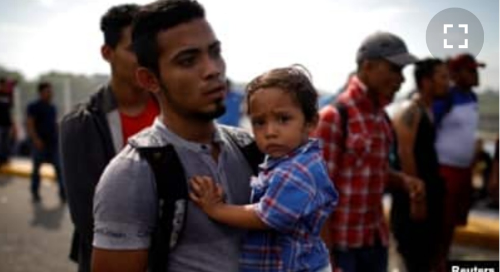Reportan cifra récord de migrantes salvadoreños detenidos en la frontera sur de EE. UU. en 2021