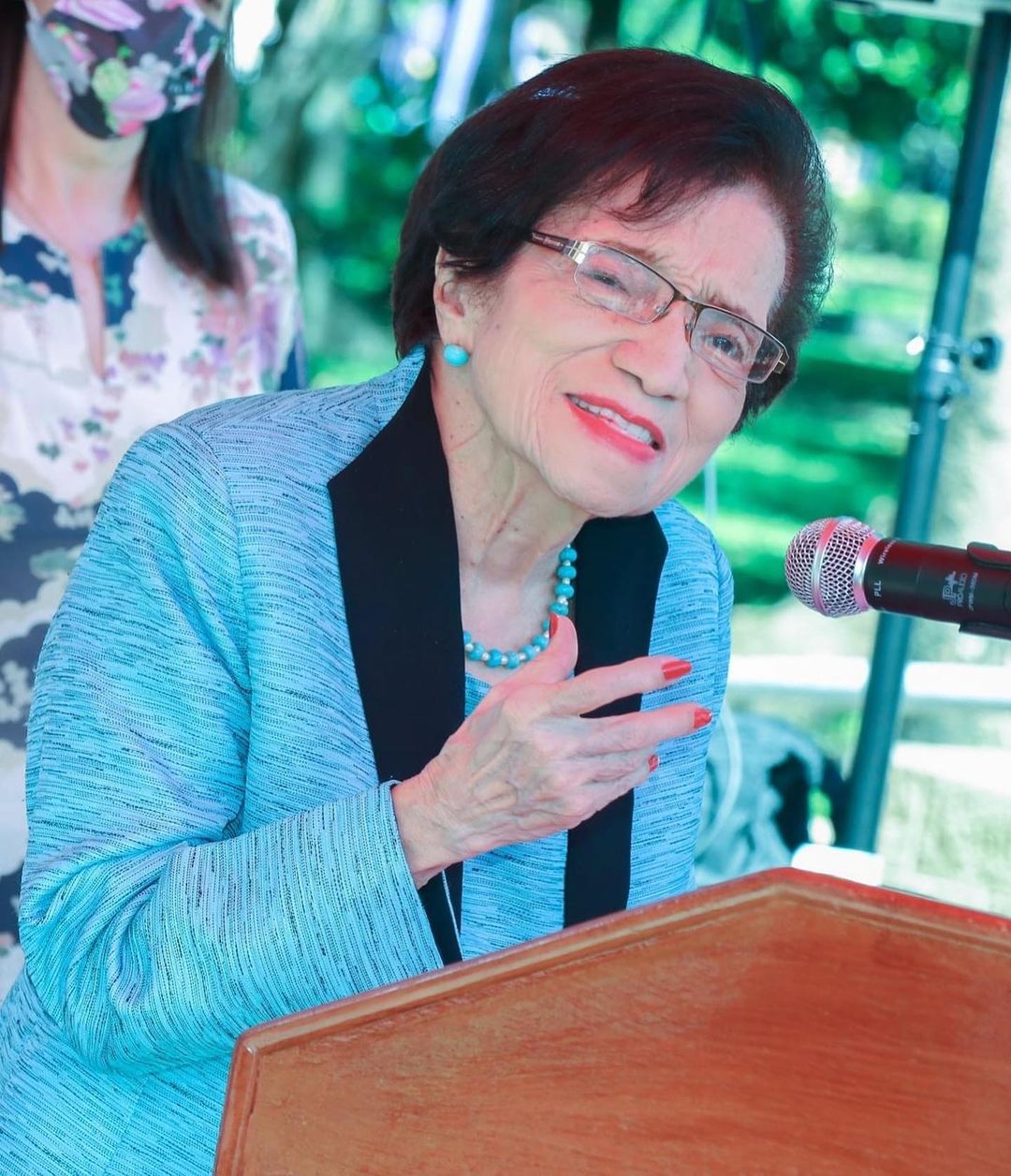 Presentan escultura en honor a Dra. María Isabel Rodríguez, exrectora y exministra de Salud