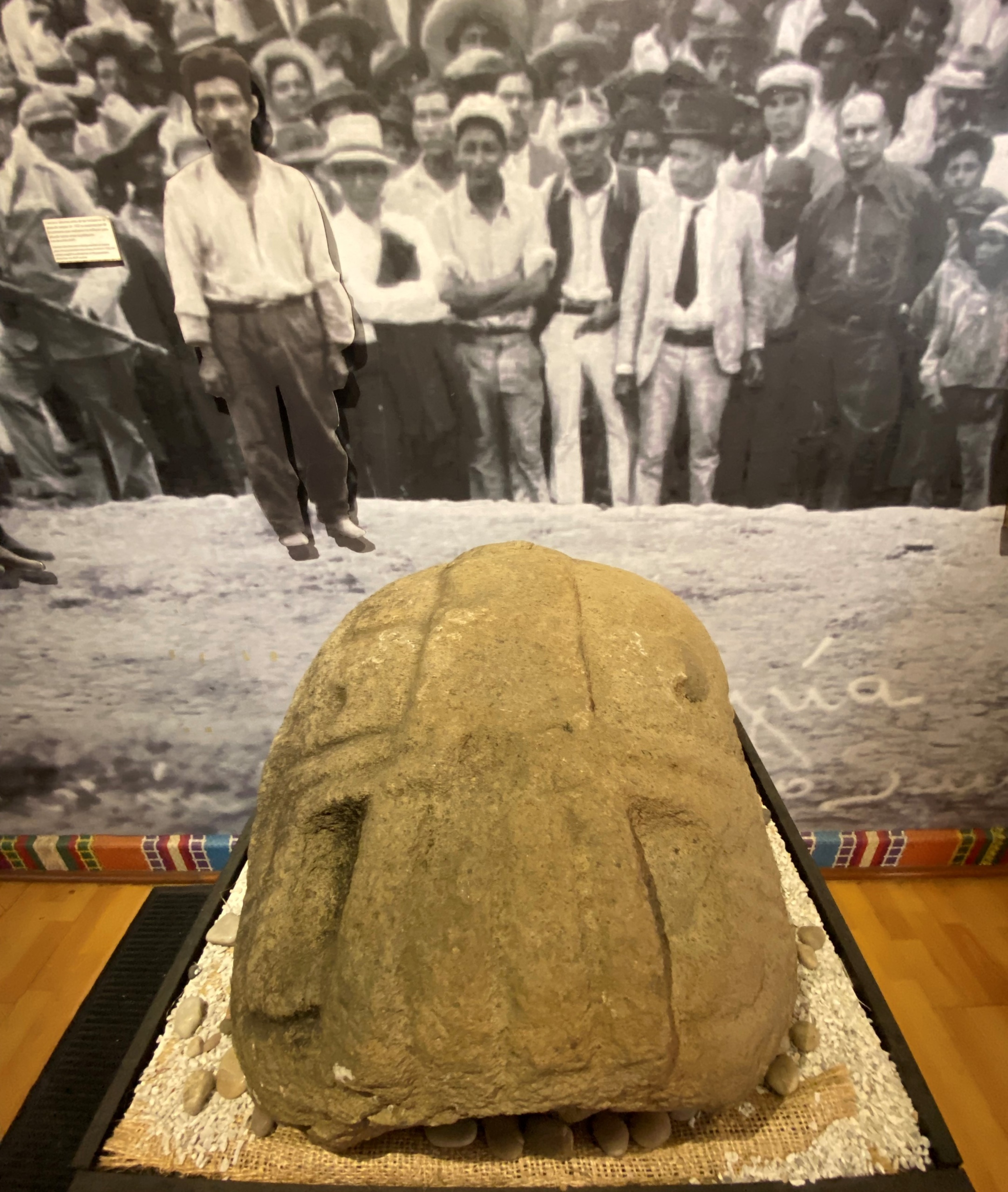 MUPI exhibe pieza prehispánica en noventa aniversario de 1932