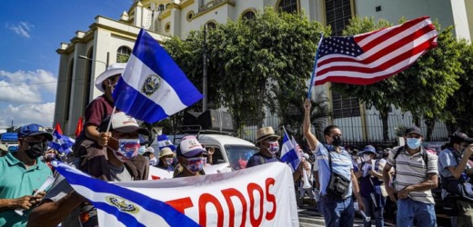 Diáspora de El Salvador: “Nos utilizan como propaganda”