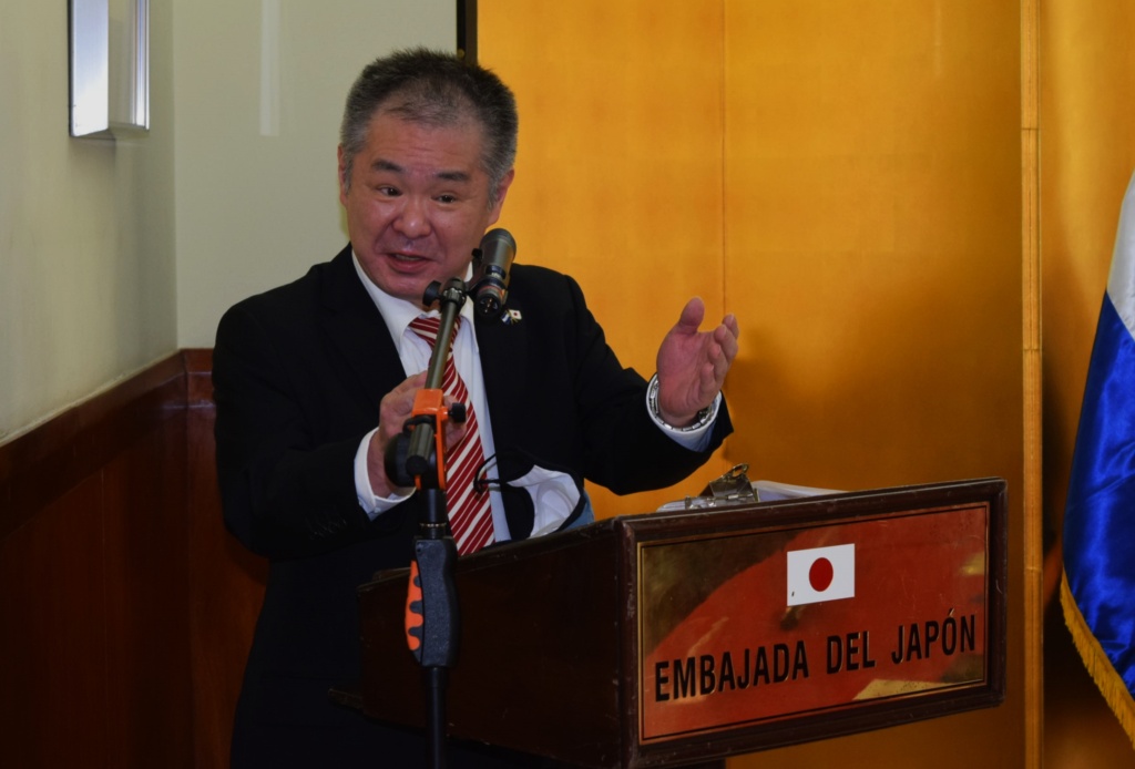 ARIYOSHI Katsuhide, Excelentisimo Excelentísimo Señor Embajador de Japon