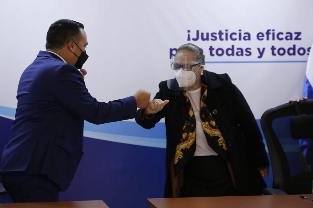 Fiscalías de El Salvador y Guatemala fortalecen mecanismos de cooperación mutua para una efectiva persecución del crimen transnacional