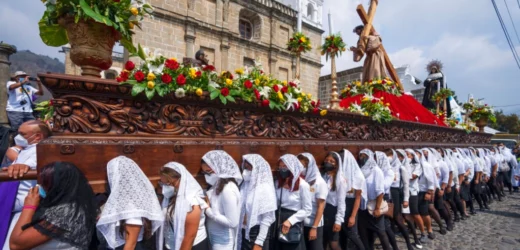 Guatemala retoma las procesiones de Semana Santa tras dos años de pandemia