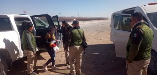 México: hallan a 57 migrantes adolescentes hacinados en camión