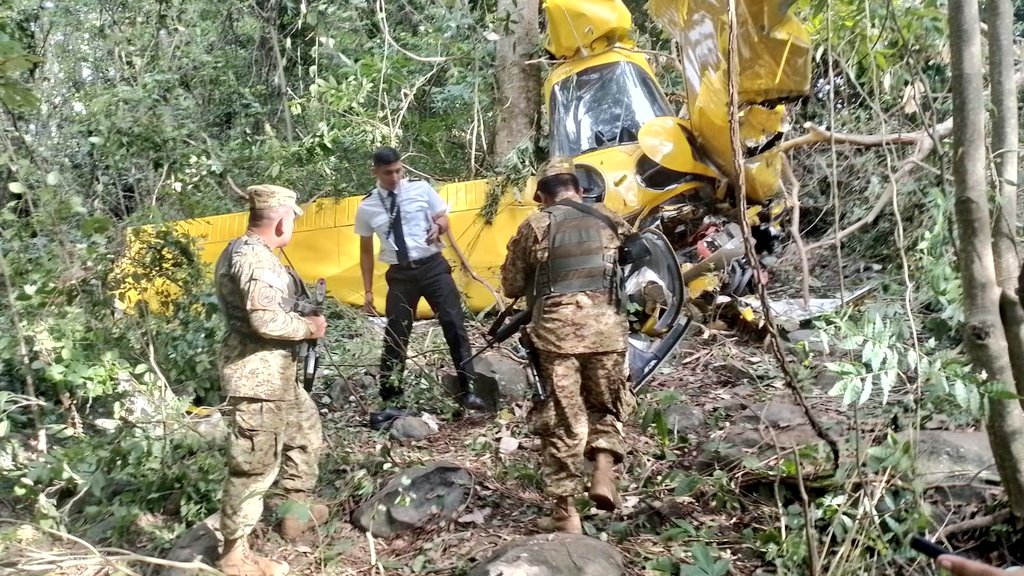 Avioneta se desploma en Suchitoto dejando dos tripulantes lesionados