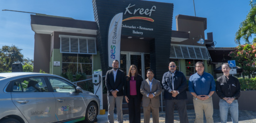 AES El Salvador y Blink Charging inauguran nueva electrolinera en restaurante Kreef