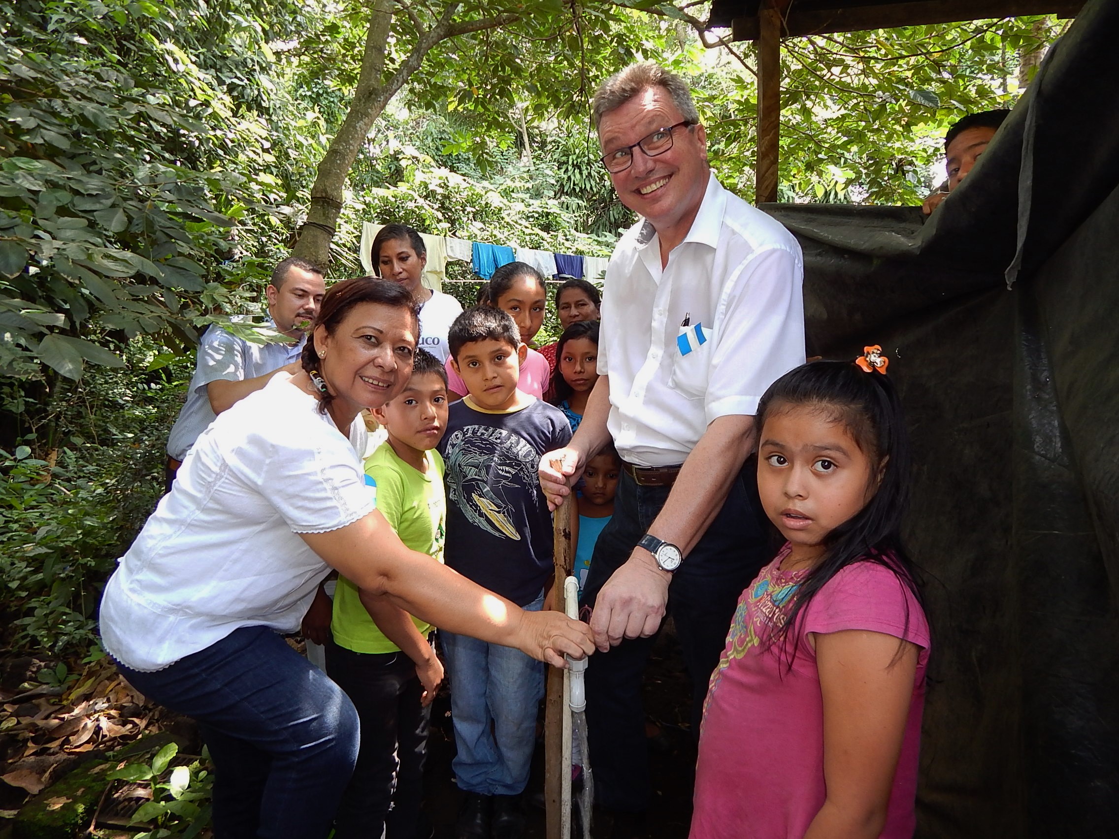Alemania facilita ampliación de sistema de agua potable  en Caluco, Sonsonate