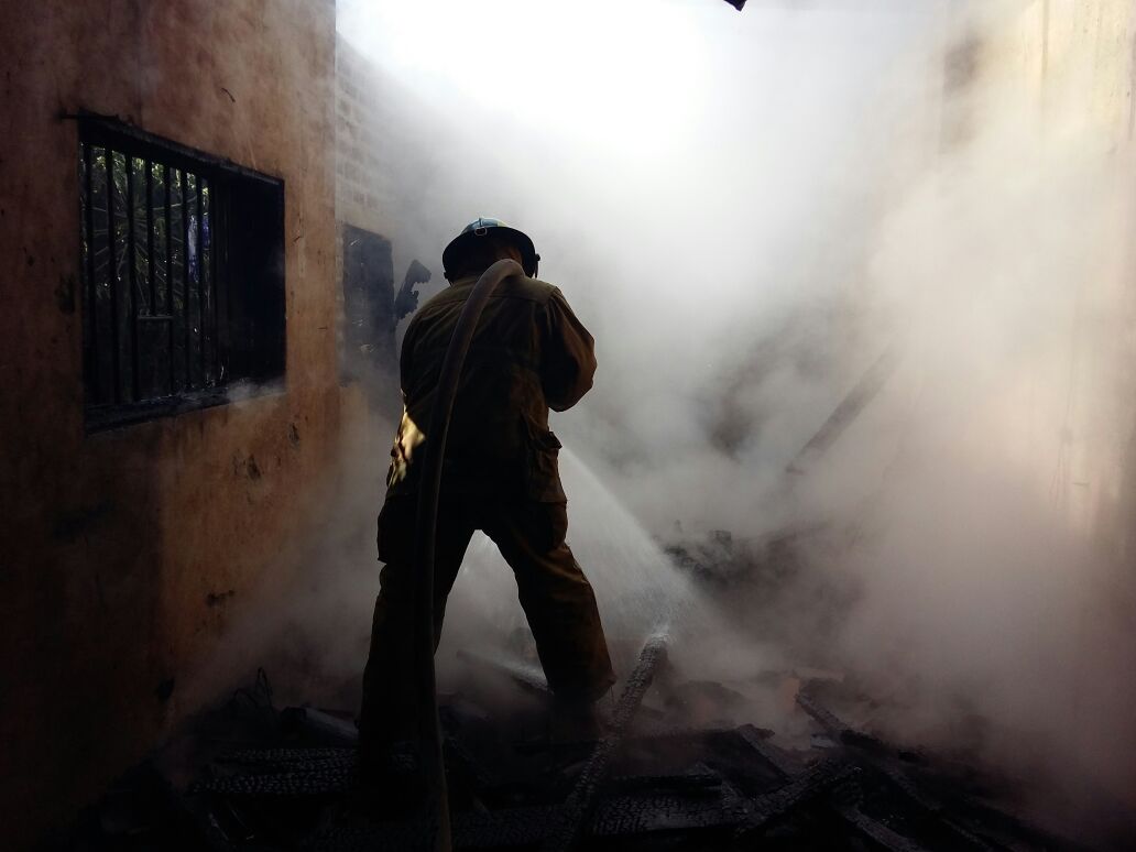Bomberos atendió incendio en colonia San José