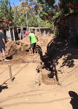 Agua potable y alcantarillado sanitario para comunidades de escasos recurso en Santa Ana