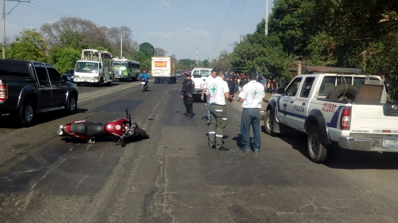 Accidente carretera a Chalchuapa deja 4 lesionados
