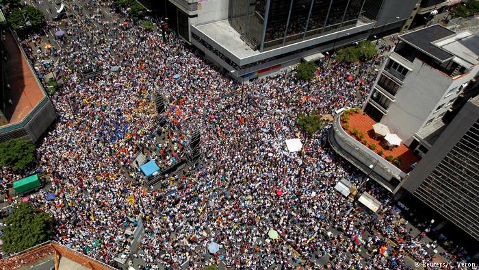 Venezuela: protestas son reprimidas nuevamente