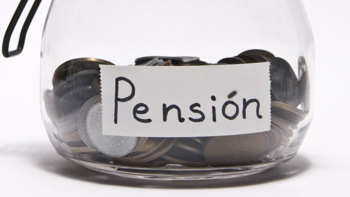 Deuda de pensiones es cercana a los ingresos del país