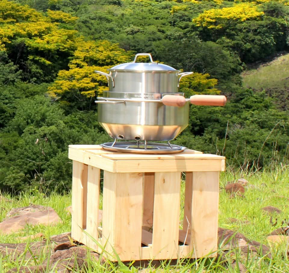 SalvaBosque: La tecnología salvadoreña que revoluciona la cocina rural y combate el cambio climático