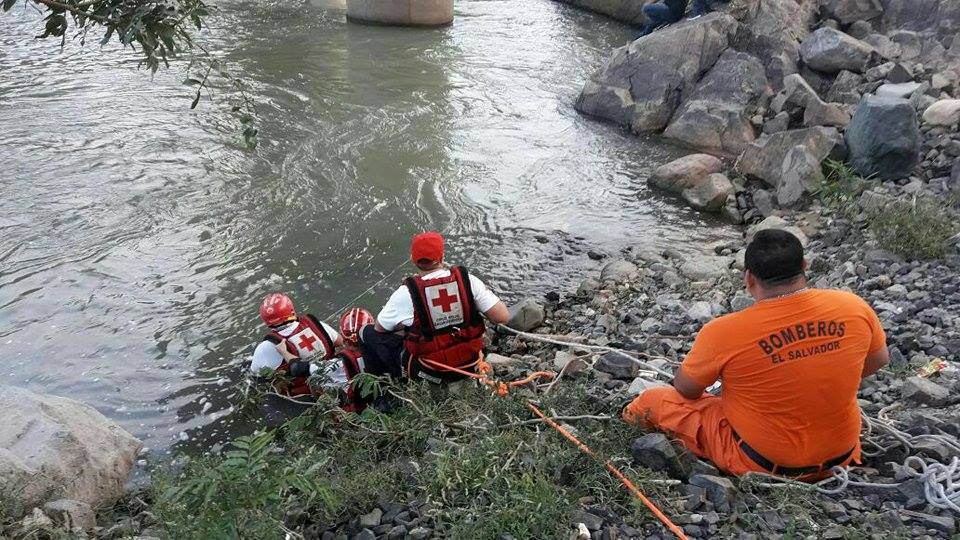 Encuentran cadáver de joven  en río Lempa