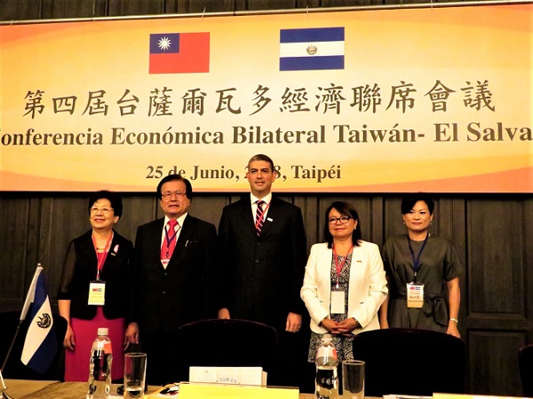 Delegación salvadoreña participa en IV Reunión Económica Conjunta en Taiwán