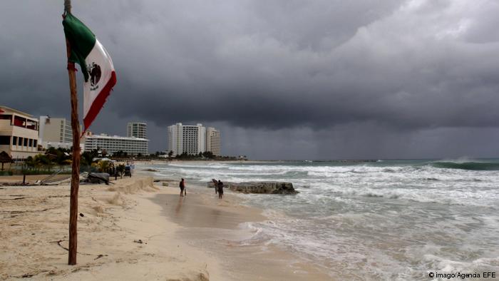Huracán “Willa” avanza hacia costas mexicanas con pronóstico «potencialmente catastrófico»