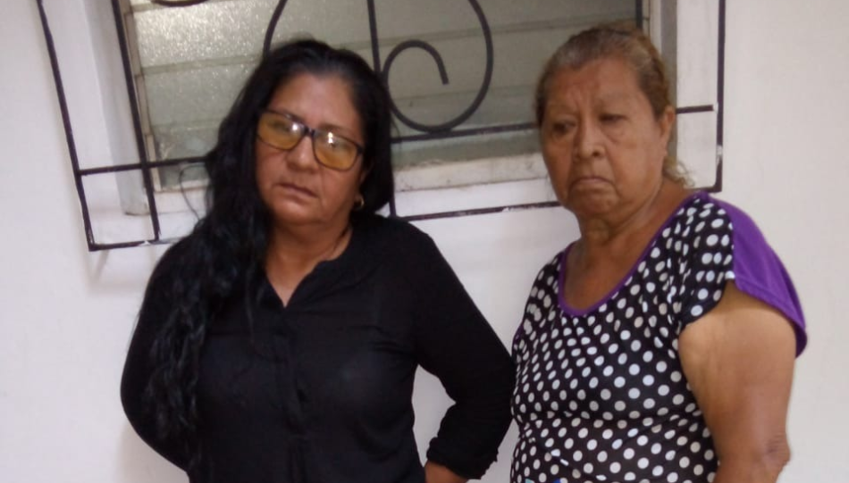 Dos estafadoras capturadas en Sonsonate con billetes de loterías falsos