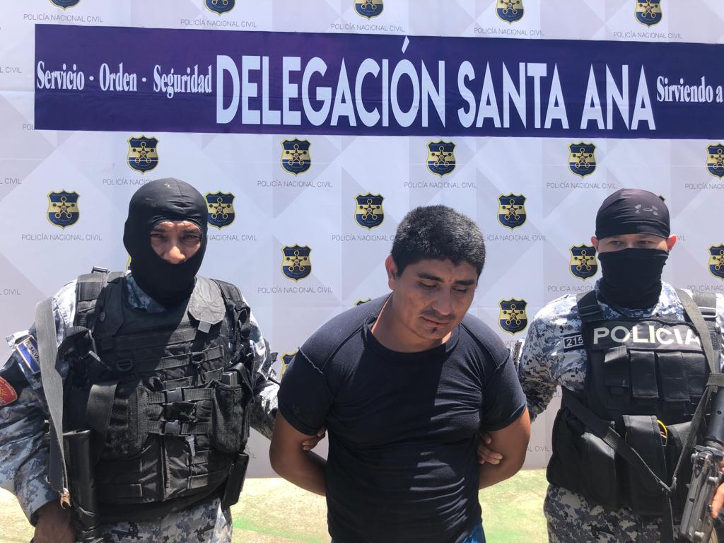 Arrestan a presunto implicado de ataque a patrulla policial en San Sebastián Salitrillo