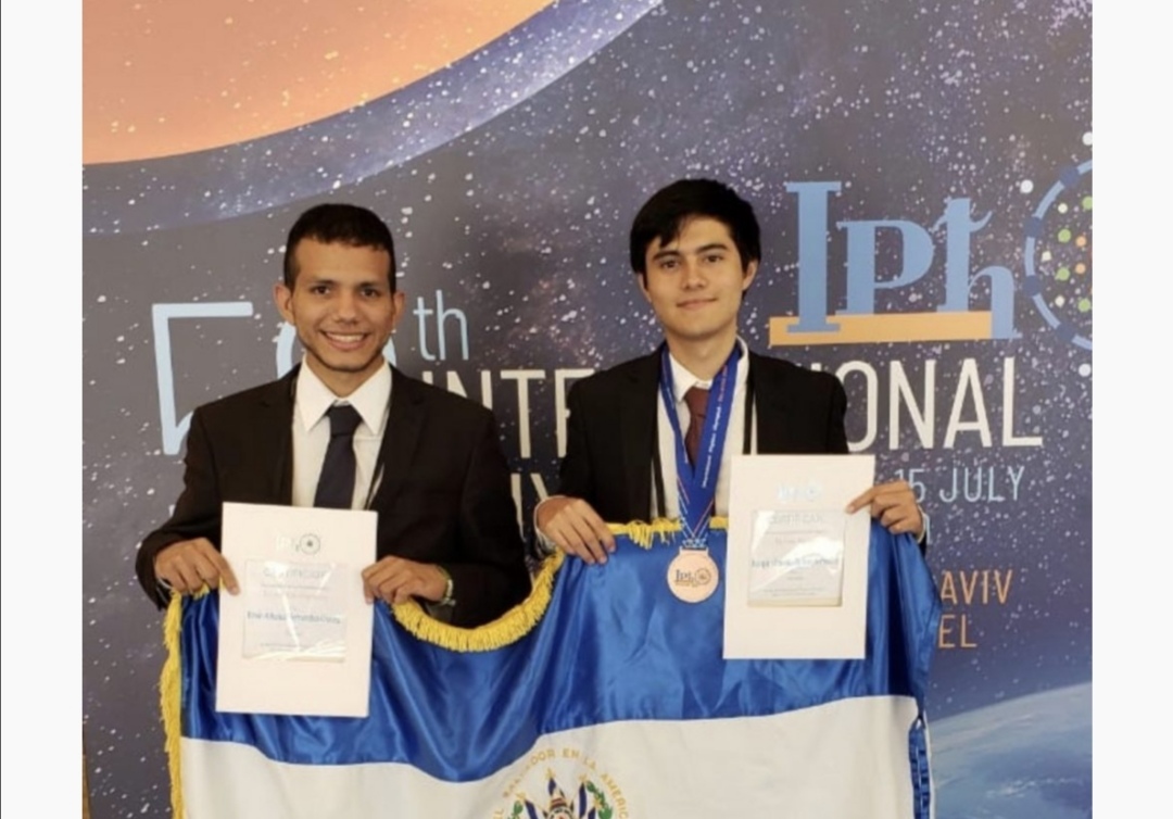 El Salvador gana medalla en la Olimpiada Internacional de Física Israel 2019