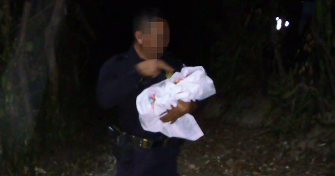 Policías auxiliaron a mujer luego de dar a luz en Panchimalco