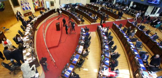 Asamblea fortalece la democracia al ampliar el voto desde el exterior para elegir diputados