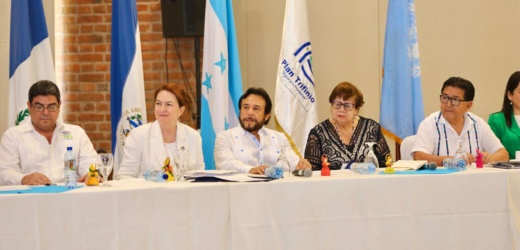 La Comisión Trinacional Del Plan Trifinio lanzó oficialmente en Copan Ruinas, Honduras la política de igualdad de género institucional.