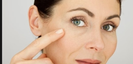 ¿La vaselina ayuda a evitar las arrugas?