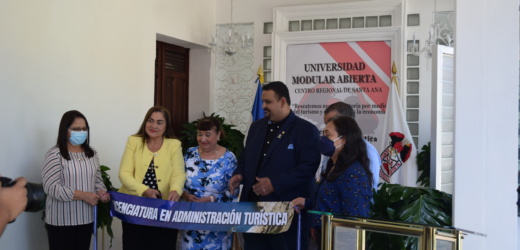 Lanzamiento de la Licenciatura en Administracion de Turismo en UMA Santa Ana