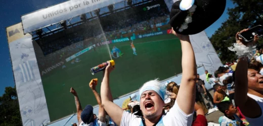 Argentina estalla de euforia por el triunfo en el Mundial