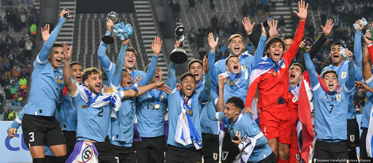 Uruguay celebra su primer título Mundial Sub-20