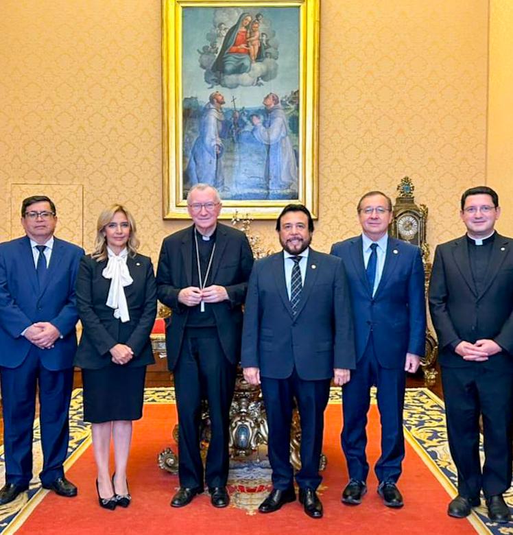 Vice Presidente Felix Ulloa  se reunió  con el jefe de Estado del Vaticano