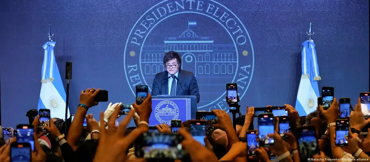 Javier Milei gana la presidencia de Argentina