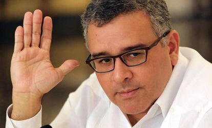 FGR pide «ejecutar» bienes de ex presidente Mauricio Funes