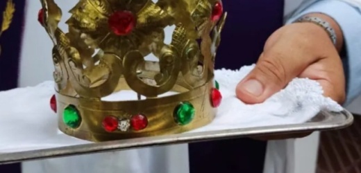 Recuperan corona robada a la imagen de la Virgen María en santuario argentino