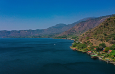 Ministerio de Medio Ambiente de El Salvador decreta Estado de Emergencia Ambiental en el lago de Coatepeque debido a la proliferación de cianobacterias
