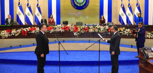 Rodolfo Delgado es reelegido como fiscal general de la República.