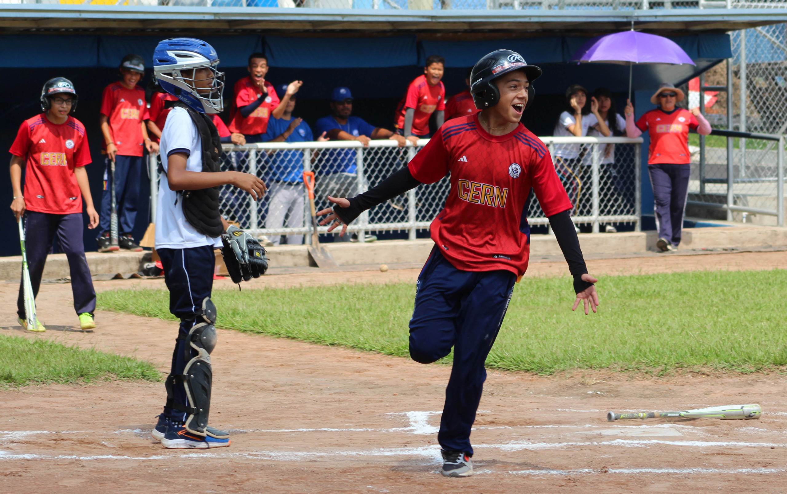 Colegio Dominico jugará la final  del béisbol estudiantil ante La Fátima