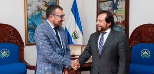El Vicepresidente de la República, sostuvo un encuentro con el Jefe de Misión de la Organización Internacional para las Migraciones en El Salvador