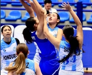 El Salvador vence a Honduras y aseguró boleto a semis en el baloncesto femenino