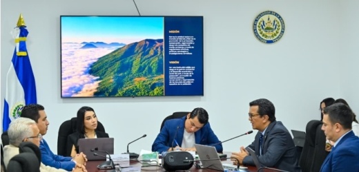 Hacienda destinaría $16 millones al MARN para que continúe protegiendo los ecosistemas, el próximo año