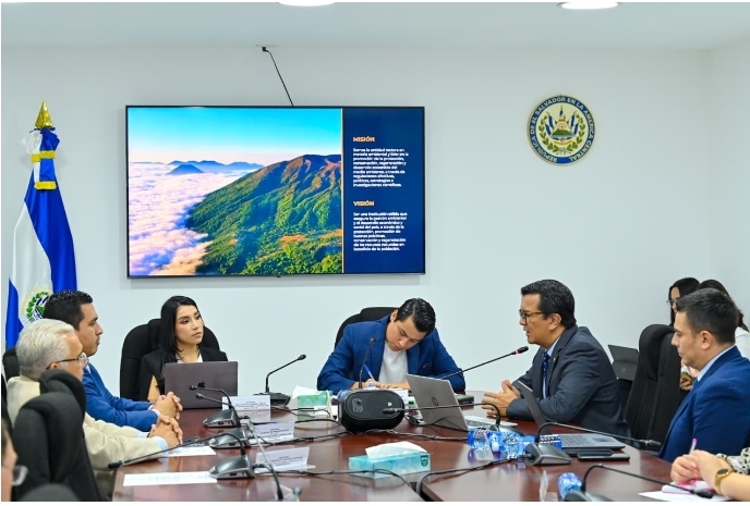 Hacienda destinaría $16 millones al MARN para que continúe protegiendo los ecosistemas, el próximo año